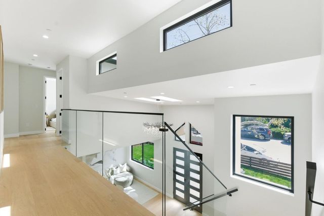 2166 Jardin Drive, Mountain View, CA 94040