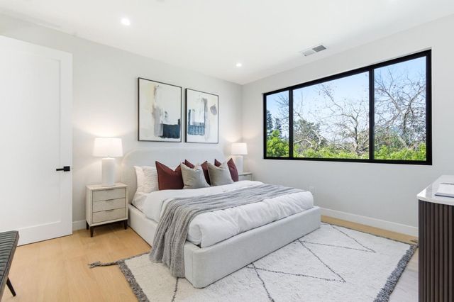 2166 Jardin Drive, Mountain View, CA 94040