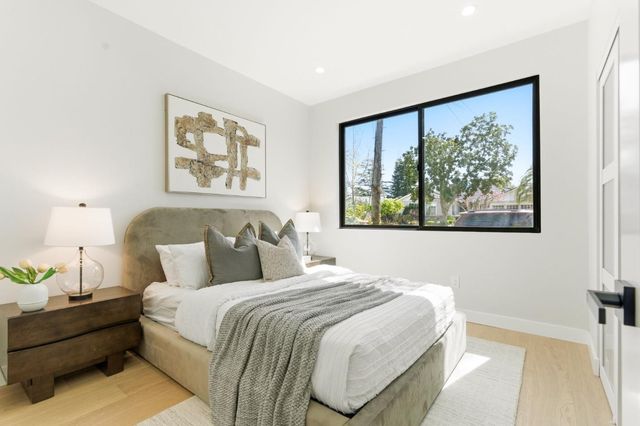 2166 Jardin Drive, Mountain View, CA 94040