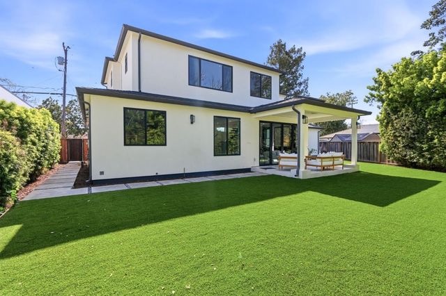 2166 Jardin Drive, Mountain View, CA 94040