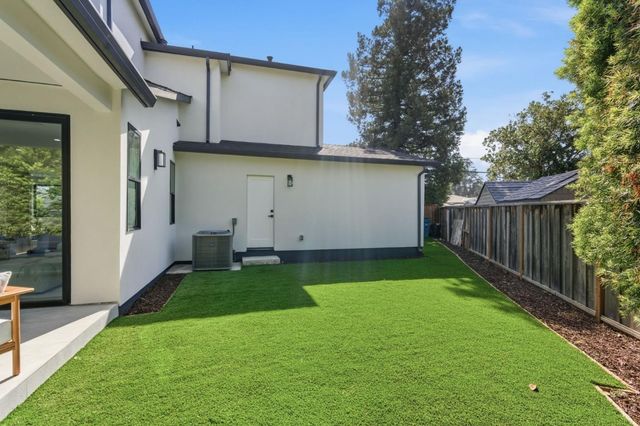 2166 Jardin Drive, Mountain View, CA 94040