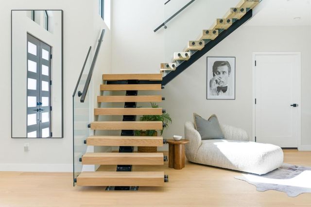 2166 Jardin Drive, Mountain View, CA 94040