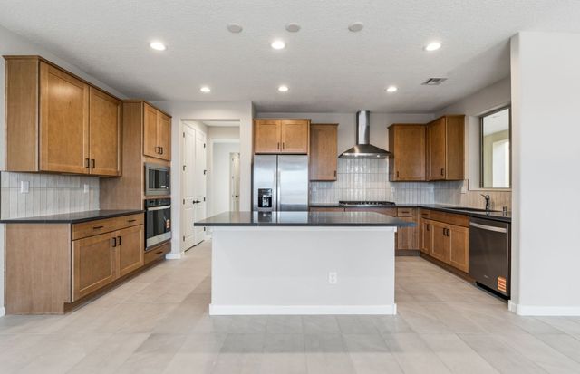 137 Prudencio Street, Santa Fe, NM 87505