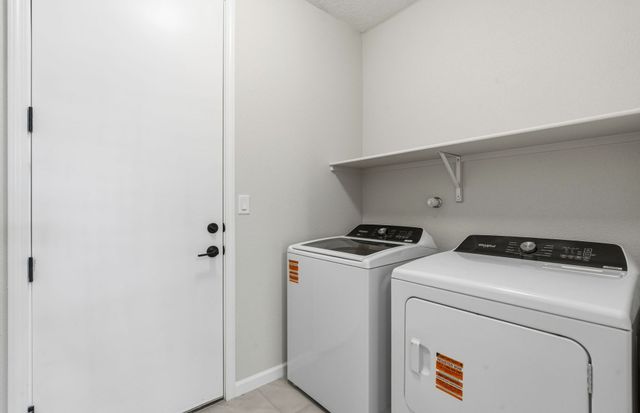 137 Prudencio Street, Santa Fe, NM 87505