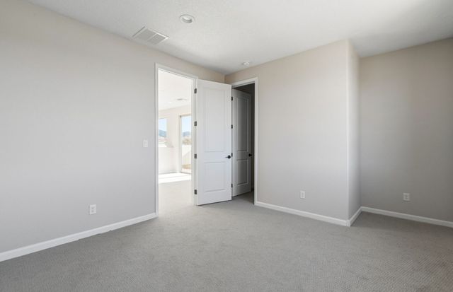 137 Prudencio Street, Santa Fe, NM 87505