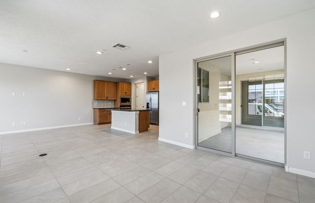 137 Prudencio Street, Santa Fe, NM 87505