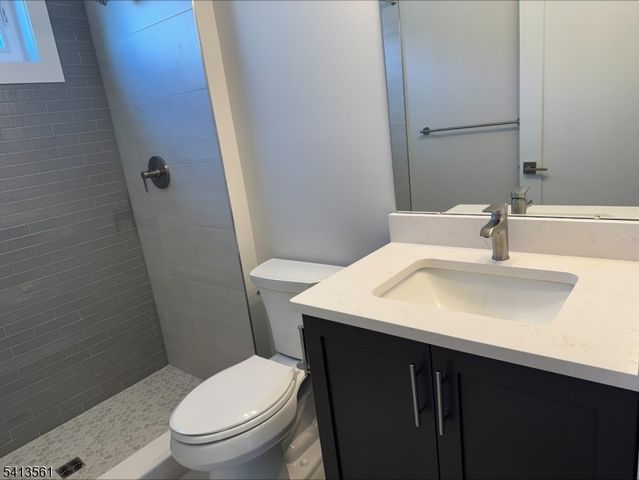 47 Sofia Dr, Manalapan Twp., NJ 07726