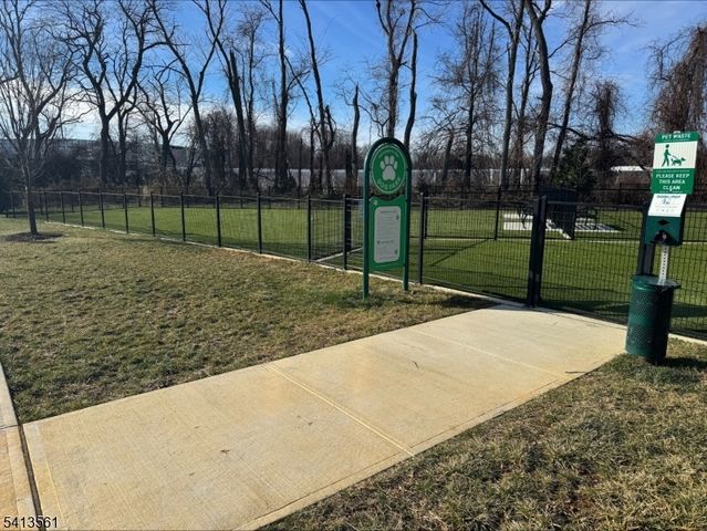 47 Sofia Dr, Manalapan Twp., NJ 07726