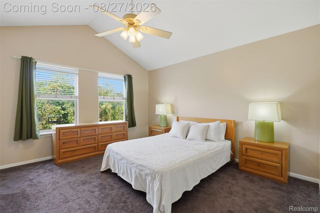 22571 E 13 Mile Road, St. Clair Shores, MI 48082