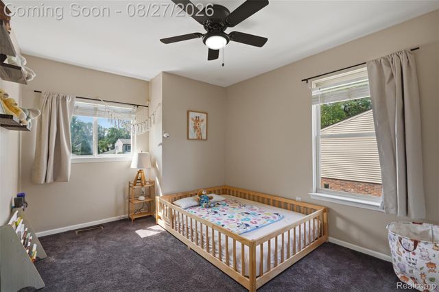 22571 E 13 Mile Road, St. Clair Shores, MI 48082