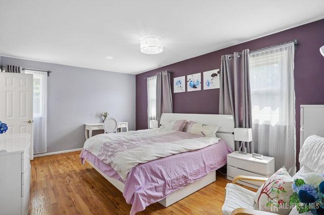 3 Chelsea Court, Edison, NJ 08820