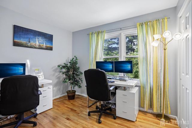 3 Chelsea Court, Edison, NJ 08820