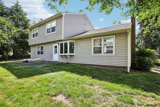 3 Chelsea Court, Edison, NJ 08820