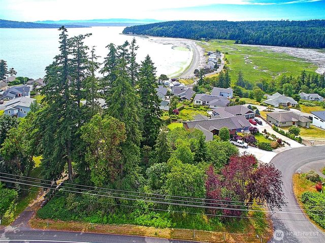 376 Moana Drive, Camano Island, WA 98282