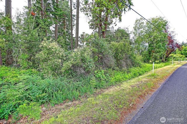 376 Moana Drive, Camano Island, WA 98282