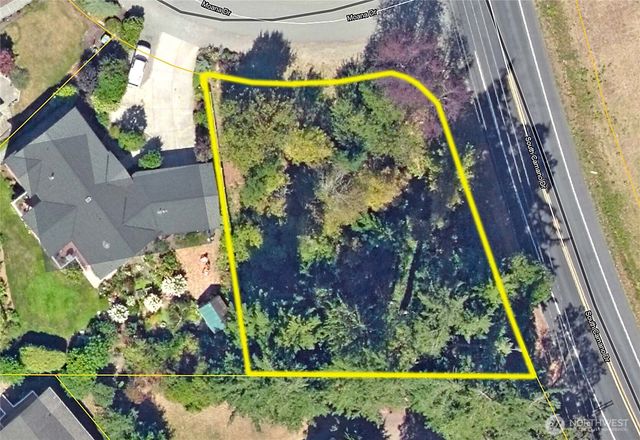 376 Moana Drive, Camano Island, WA 98282