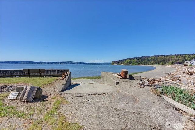 376 Moana Drive, Camano Island, WA 98282