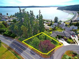 376 Moana Drive, Camano Island, WA 98282
