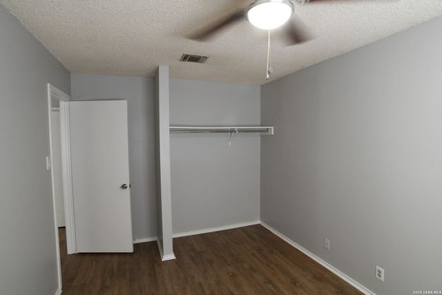 3231 TREE GROVE DR, San Antonio, TX 78247
