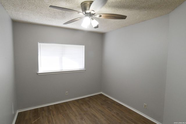 3231 TREE GROVE DR, San Antonio, TX 78247