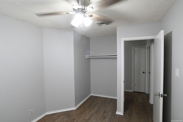 3231 TREE GROVE DR, San Antonio, TX 78247