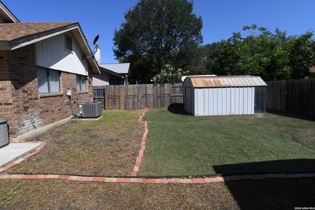 3231 TREE GROVE DR, San Antonio, TX 78247
