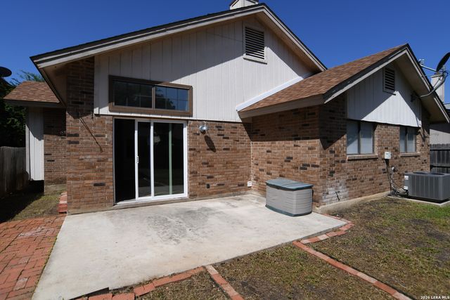 3231 TREE GROVE DR, San Antonio, TX 78247