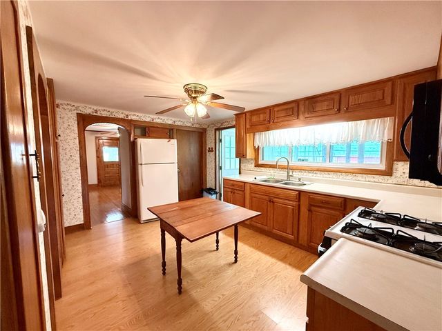 1149 State Route 336 Highway, Fayette, NY 14456