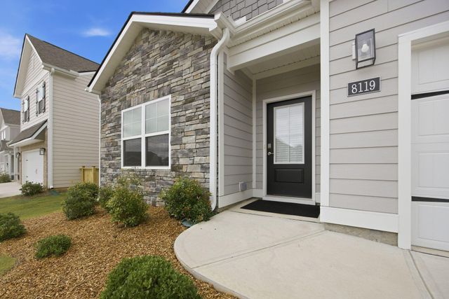 8119 Watercolour Lane, Ooltewah, TN 37363