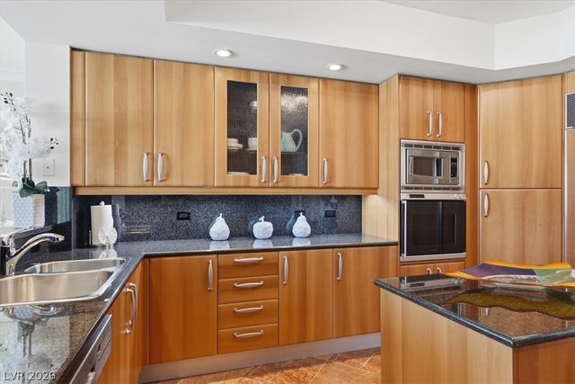 2857 Paradise Road 1702, Las Vegas, NV 89109