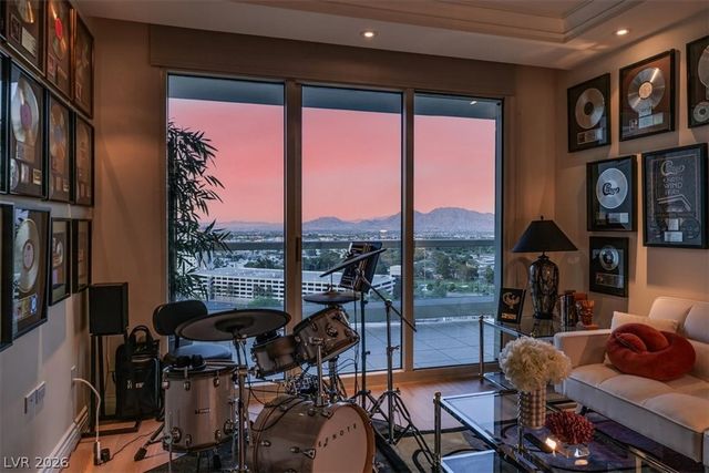 2857 Paradise Road 1702, Las Vegas, NV 89109