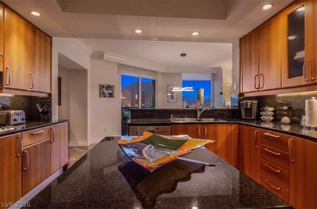 2857 Paradise Road 1702, Las Vegas, NV 89109