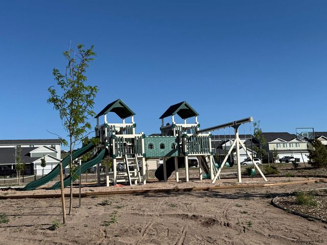 1729 KADE CT, Cheyenne, WY 82007