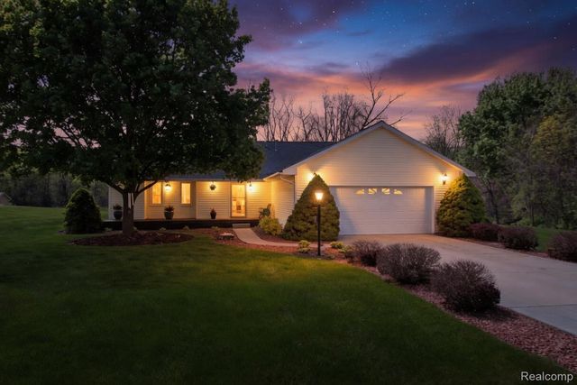 8336 Rondale Drive, Grand Blanc Charter Township, MI 48439