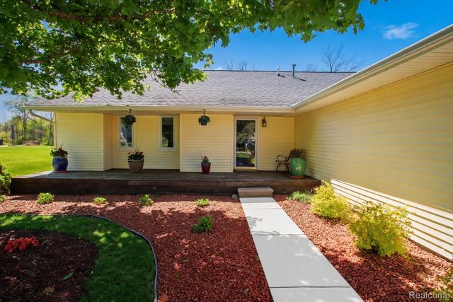 8336 Rondale Drive, Grand Blanc Charter Township, MI 48439