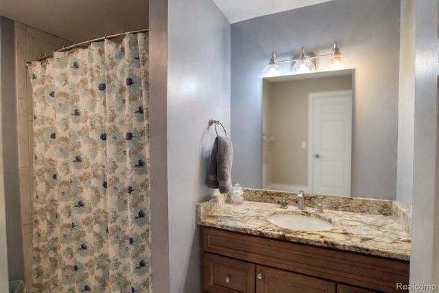 8336 Rondale Drive, Grand Blanc Charter Township, MI 48439