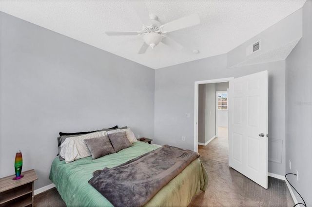 5700 BENTGRASS DRIVE 16-211, Sarasota, FL 34235