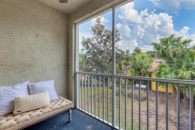 5700 BENTGRASS DRIVE 16-211, Sarasota, FL 34235