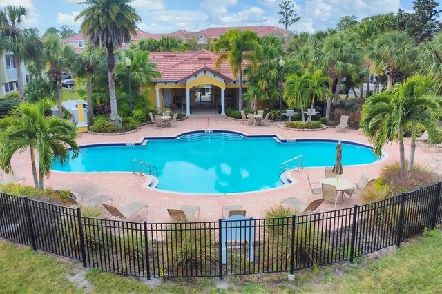 5700 BENTGRASS DRIVE 16-211, Sarasota, FL 34235