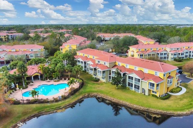 5700 BENTGRASS DRIVE 16-211, Sarasota, FL 34235