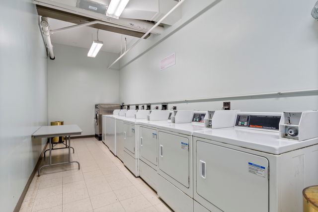 124 W Polk Street 100, Chicago, IL 60605