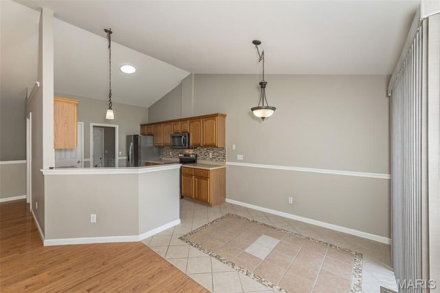 169 Tori Pines Drive, Oakville, MO 63129