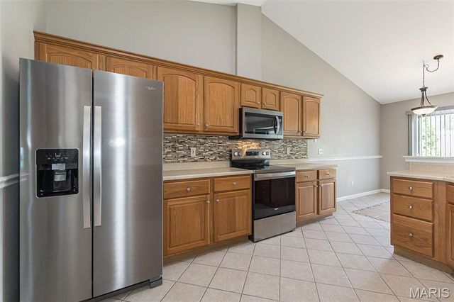 169 Tori Pines Drive, Oakville, MO 63129