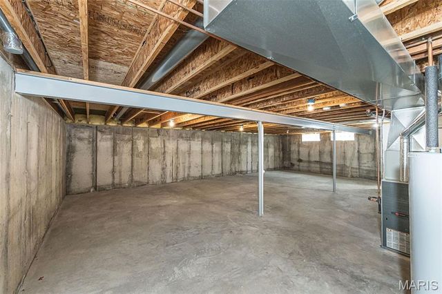 169 Tori Pines Drive, Oakville, MO 63129