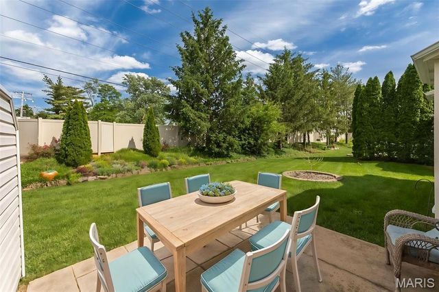 169 Tori Pines Drive, Oakville, MO 63129