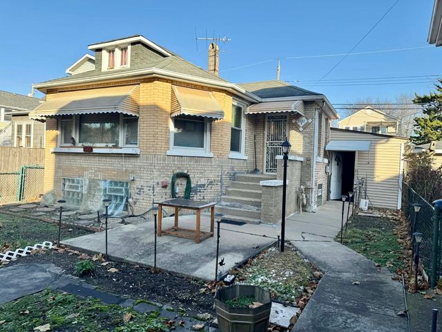 5437 N Linder Avenue, Chicago, IL 60630