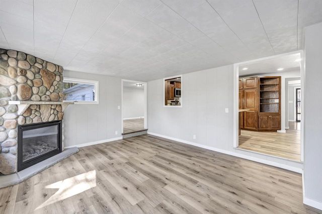 2940 N ONEIDA STREET, Appleton, WI 54911