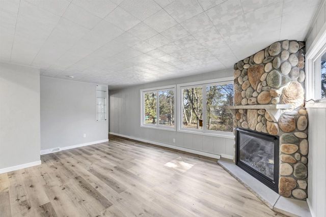 2940 N ONEIDA STREET, Appleton, WI 54911