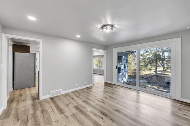 2940 N ONEIDA STREET, Appleton, WI 54911