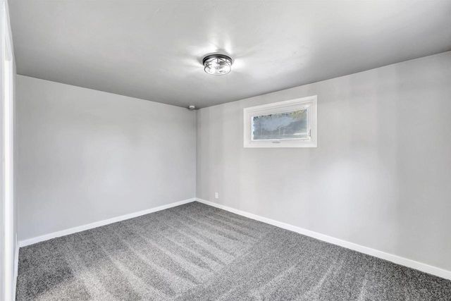 2940 N ONEIDA STREET, Appleton, WI 54911